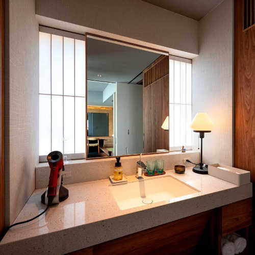佐賀ホテルの客室の洗面化粧台